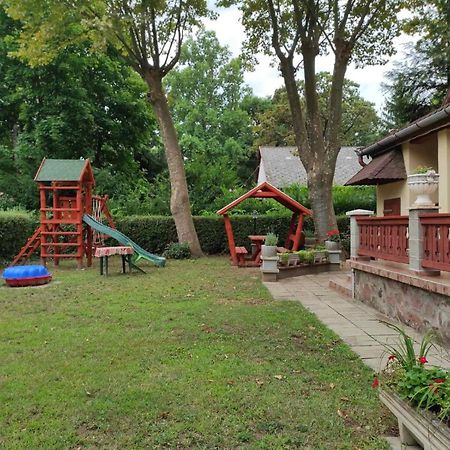 Balatonszemesi Nyaralóház Exterior foto